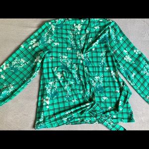 Long sleeve alfani top